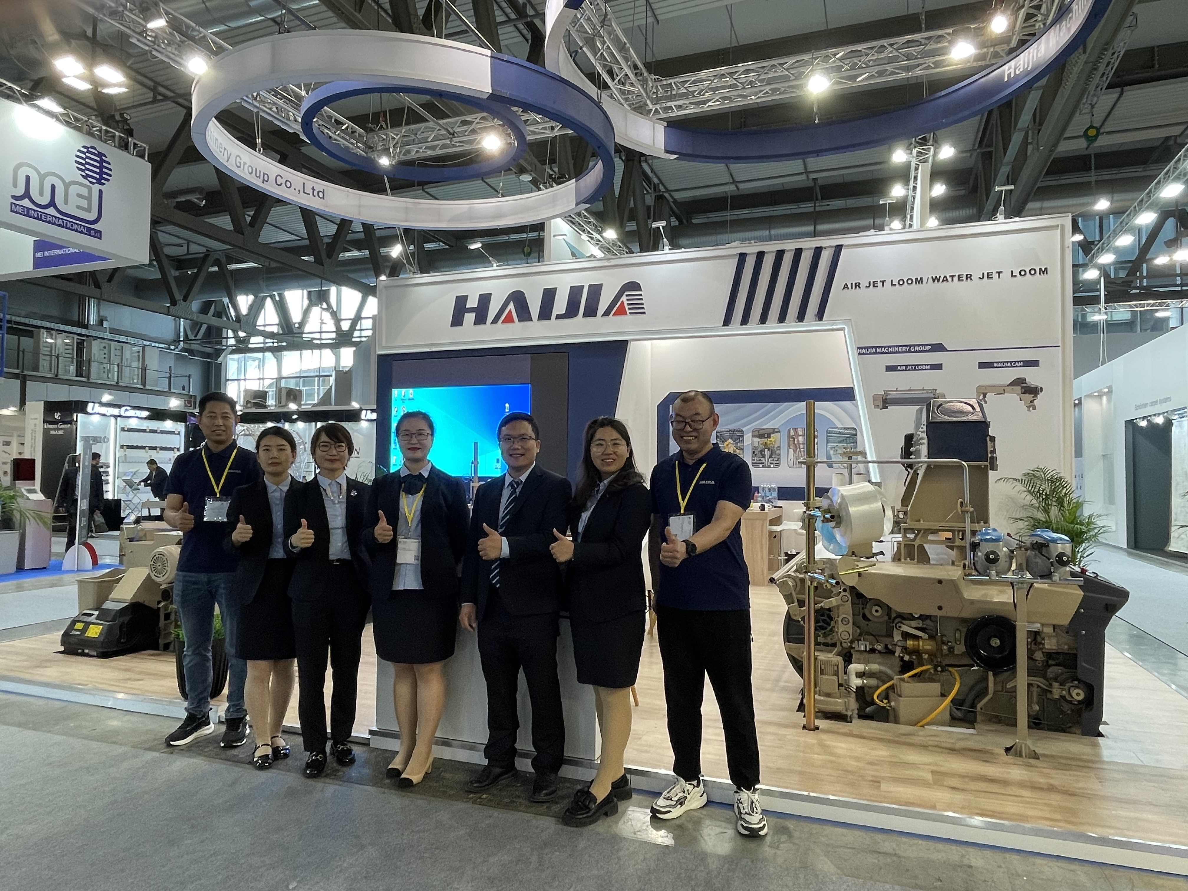 Haijia menunjukkan kekuatan Made-in-China dalam industri mesin tekstil di Itma Italia